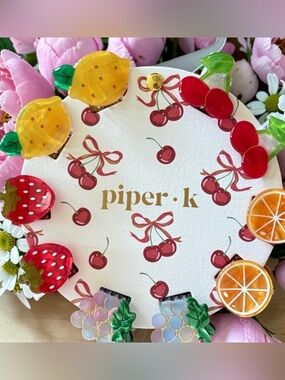 Piper K fruit, hair clips claws nwt